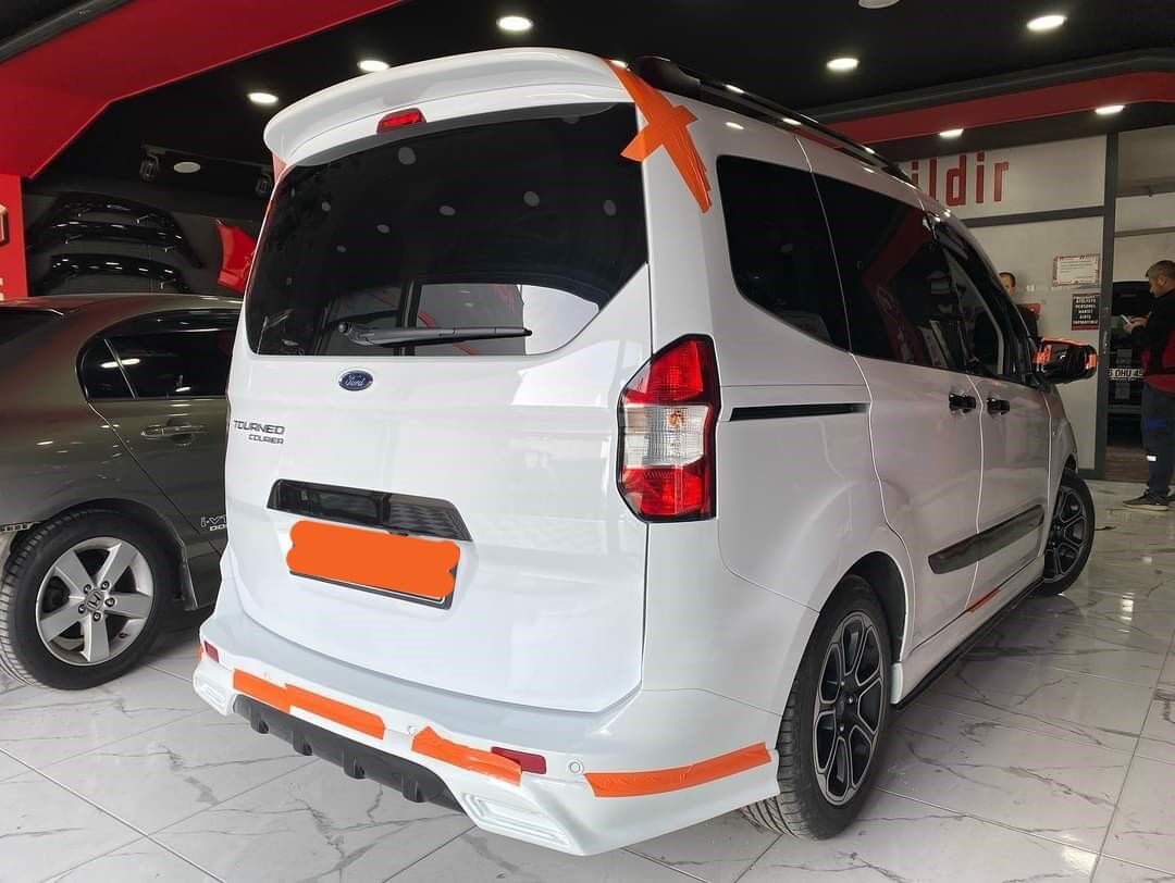 FORD COURİER BAGAJ ÜSTÜ SPOİLER