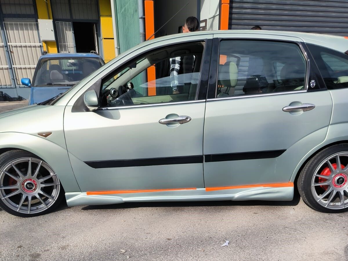 FORD FOCUS 1 HB YAN MARŞPİYEL TAKIM