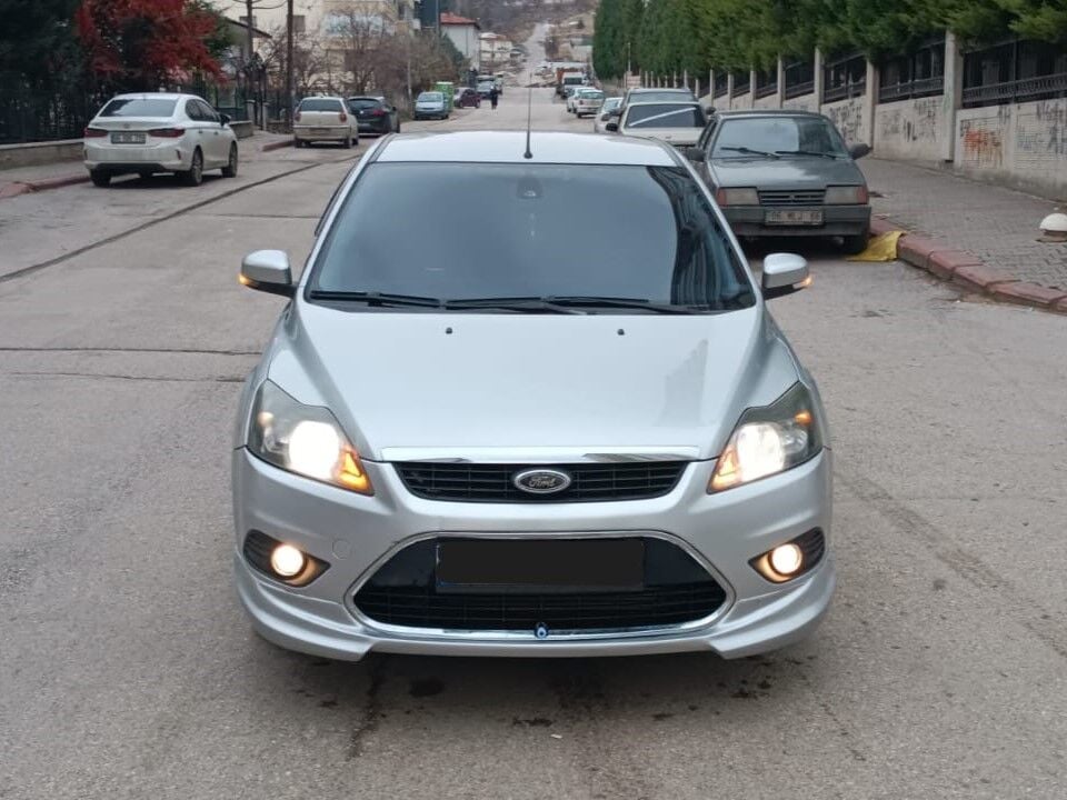 FORD FOCUS 2,5 SEDAN ÖN TAMPON EKİ