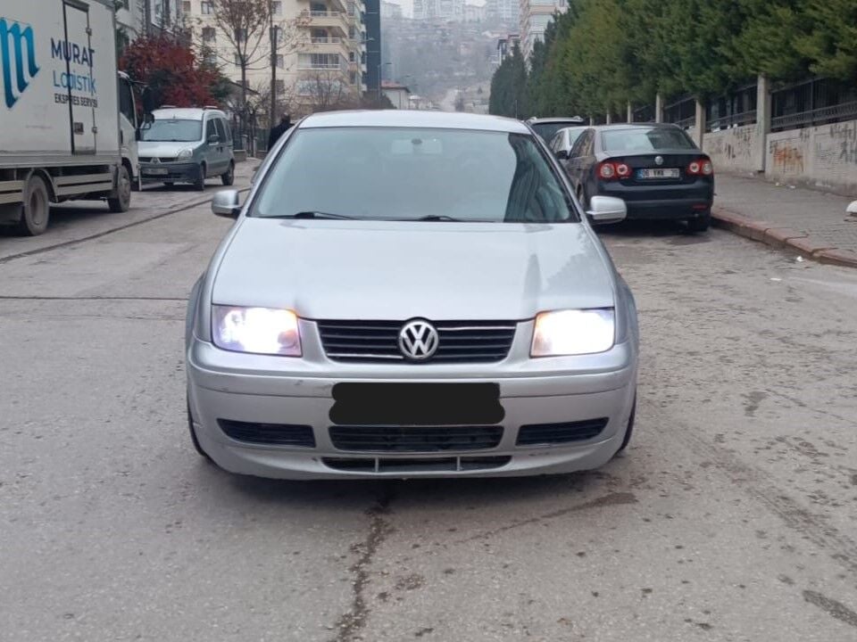 WOLSVAGEN BORA ÖN TAMPON EKİ